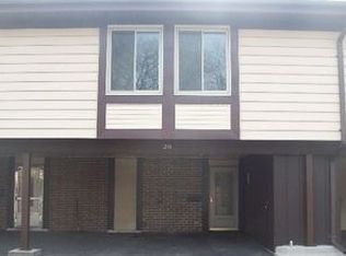 26 Cour Versaille, Palos Hills, IL 60465