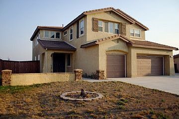 1st image of 2870 Newcastle Way