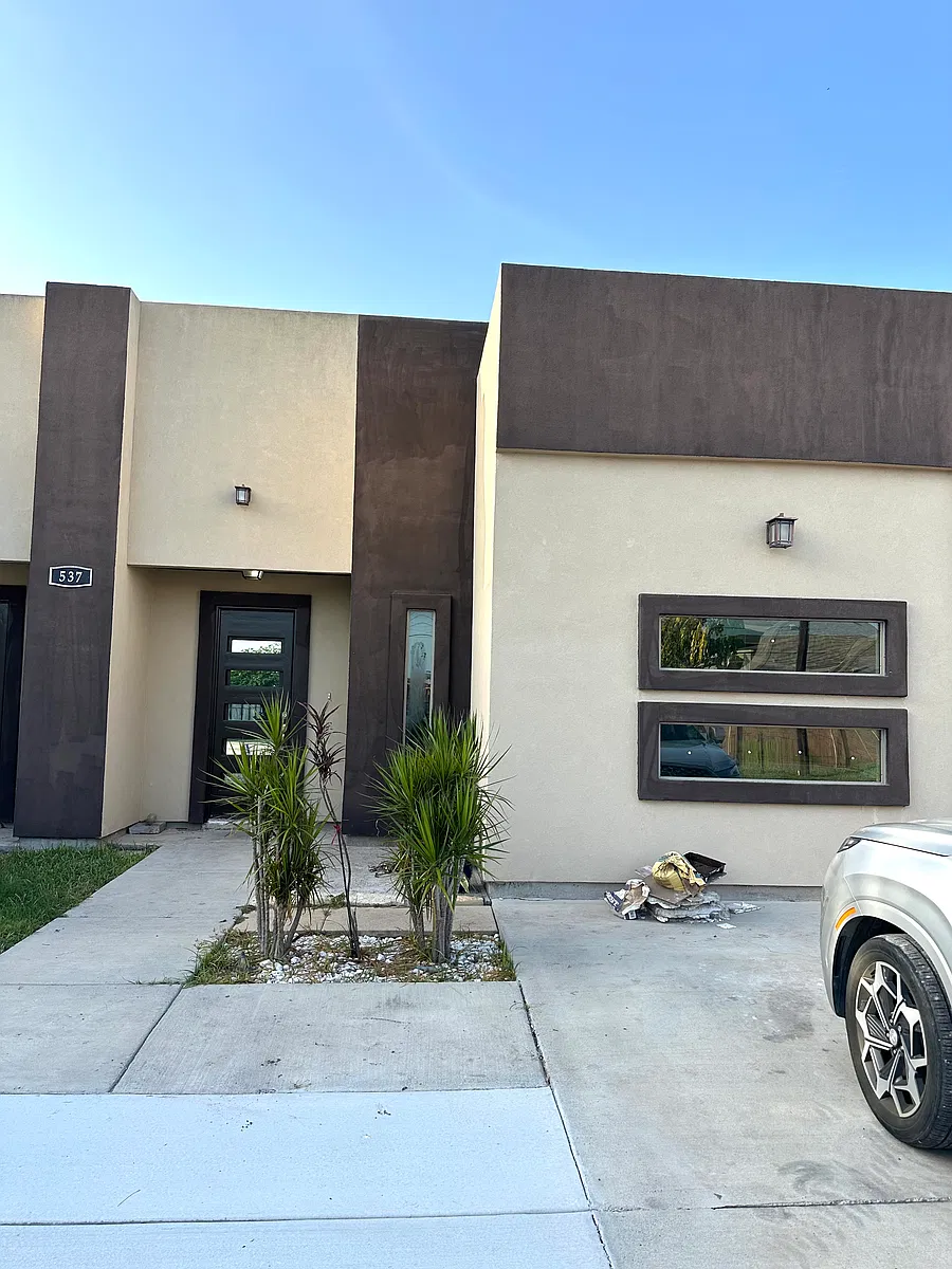 Building Photo - 537 Wildrose Ln #B