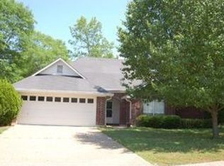 8901 Rosedown Pl, Shreveport, LA 71118