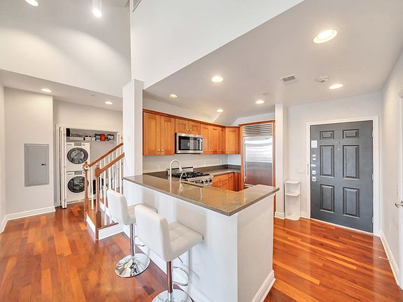 3rd image of 7400 River Rd APT 419