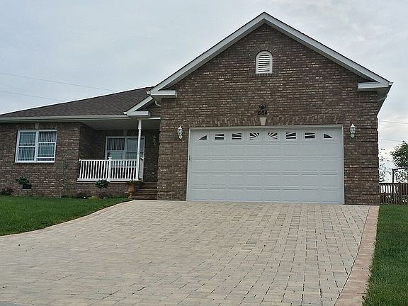 4th image of 684 Moonview Ct