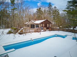 129 Sandown Rd, Danville, NH 03819