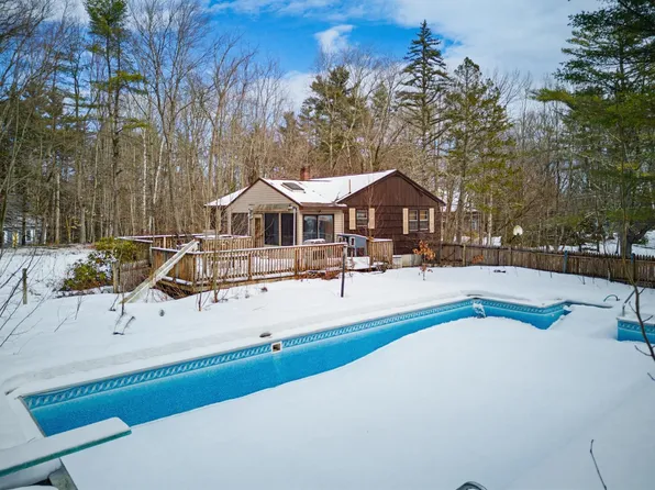 129 Sandown Road, Danville, NH 03819