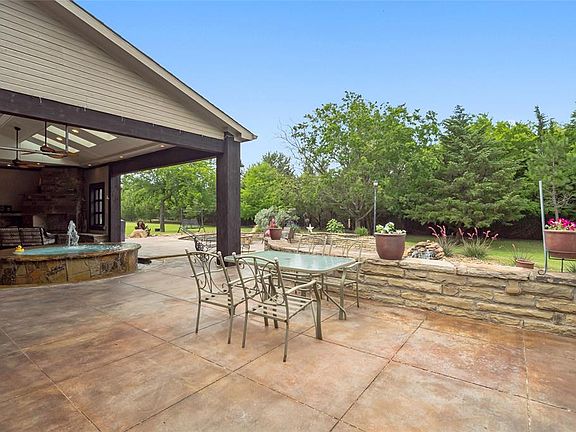 5th image of 506 Saint Michaels Way
