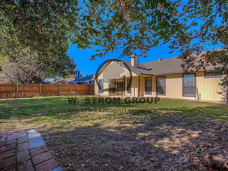 420 Revolution Ln — Photo 39