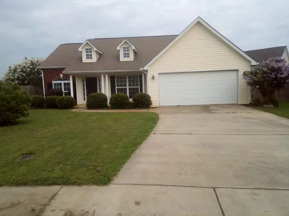 520 Arrie Dr, Byron, GA 31008