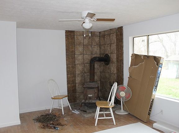 3rd image of 2262 North Highway 19