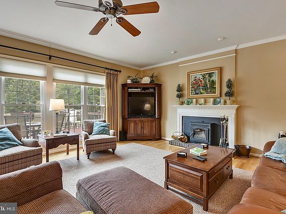 5th image of 4414 Claybrooke Dr
