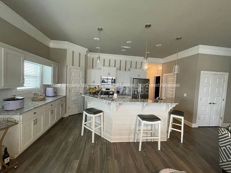 1020 Trestle Ln — Photo 6