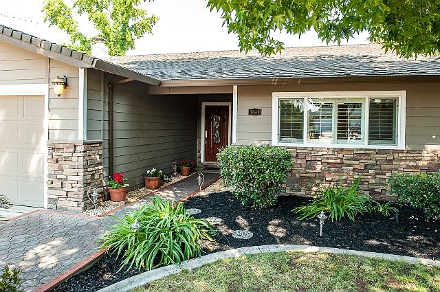 1st image of 7640 Woodchuck Way