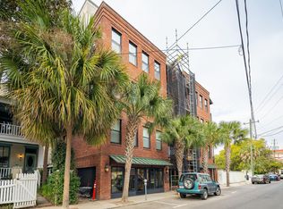 76 Society St APT 43, Charleston, SC 29401