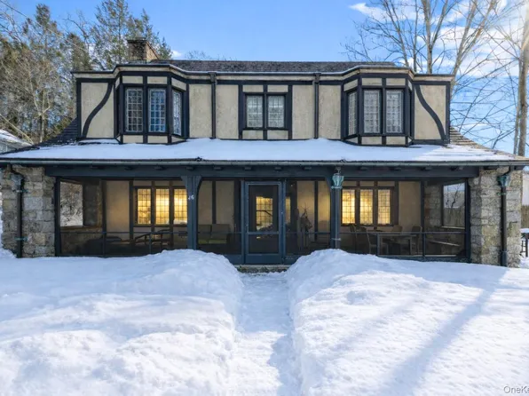 46 E Hyatt Avenue, Mount Kisco, NY 10549