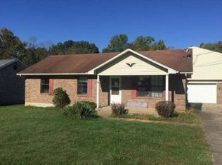 6626 Huff Ln, Louisville, KY 40216