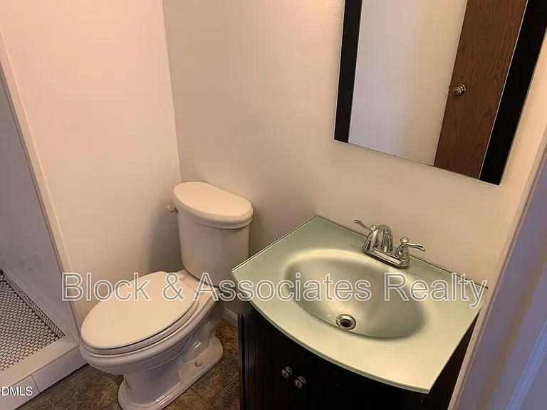 2600 Courier Ct — Photo 11
