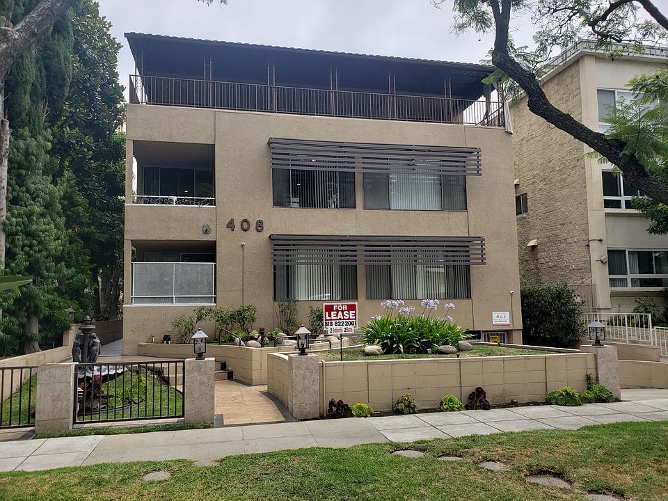 1st image of 408 N Palm Dr #102