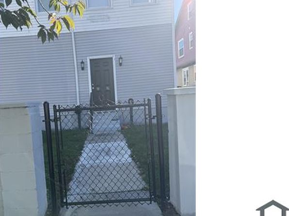56 Kent St #2
