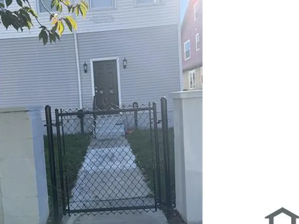 56 Kent St #2, Hartford, CT 06112