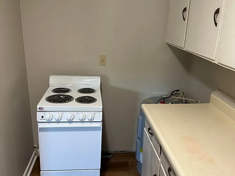 1402 Rison Ave NE — Photo 8