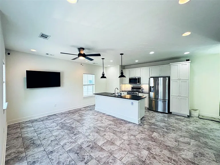 2716 Halcyon Dr #38 — Photo 6