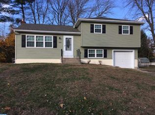 215 Front St, Mount Holly, NJ 08060