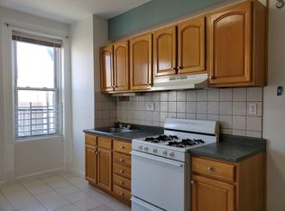 509 Woodward Ave APT 2L, Ridgewood, NY 11385