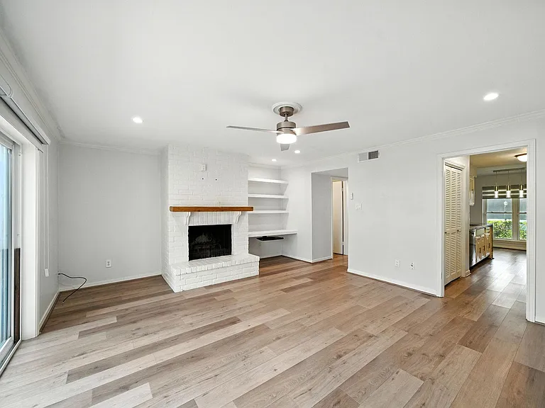 10333 Longmont Dr #35/3 — Photo 4