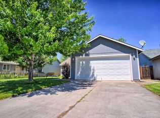 3223 SW Newberry Ave, Redmond, OR 97756