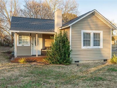 301 Bond St, Greensboro, NC, 27405