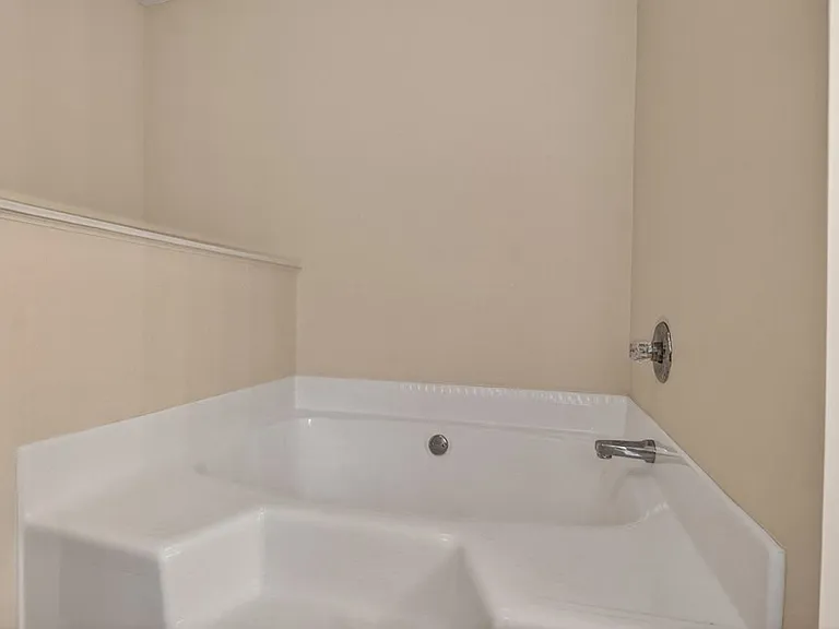 863 Woodland Dr — Photo 42