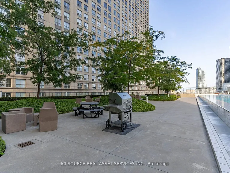1 The Esplanade #3606 — Photo 20
