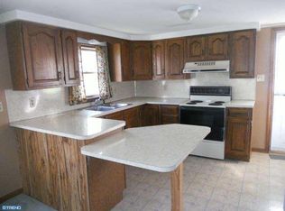 1013-1015 Palm Hill Rd, Palm, PA 18070