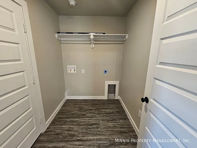 2622 Tiffin Ave — Photo 33