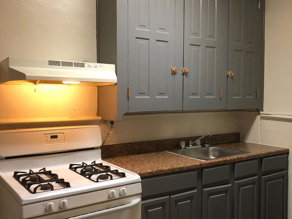 2nd image of 652 W Chestnut St APT 5