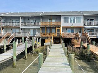 4092 Channel Ln, Chincoteague Island, VA 23336