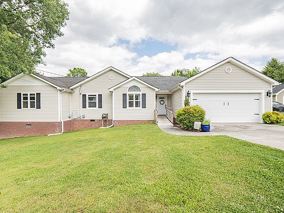 2nd image of 282 Misty Ridge Ln