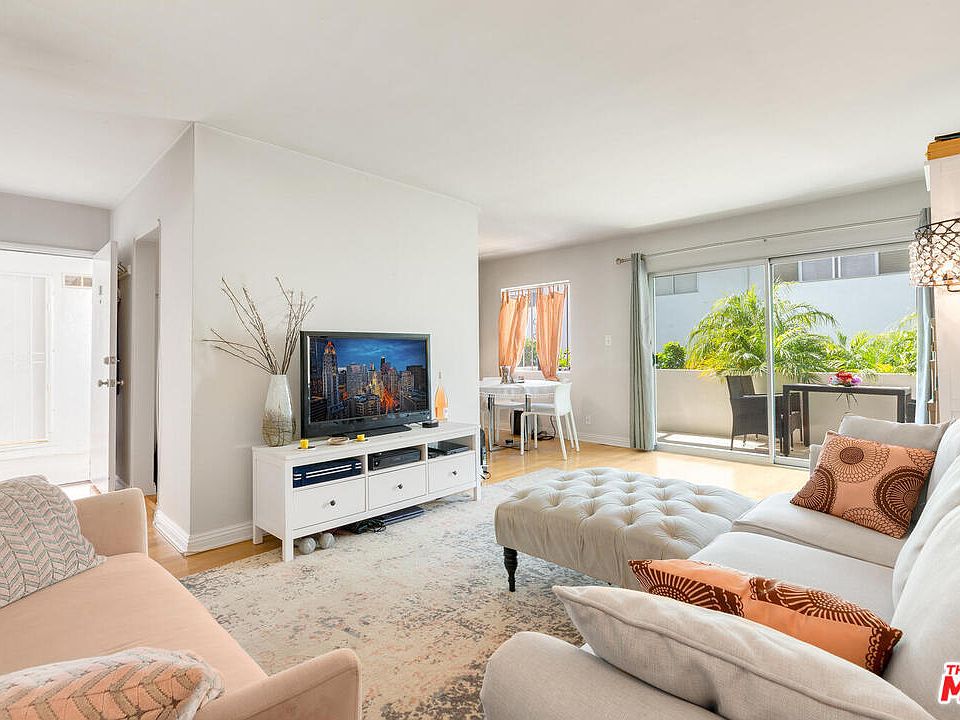 1st image of 610 Strand St Unit 14
