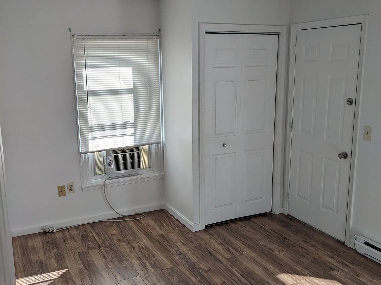 2 bed, 1.5 bath, 1200 sqft, $1,500 — Photo 3