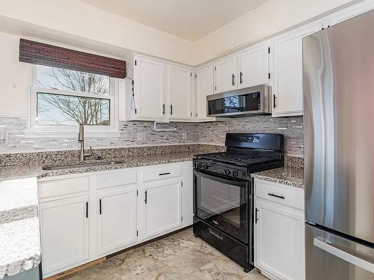 6280 Spring Knoll Dr — Photo 9