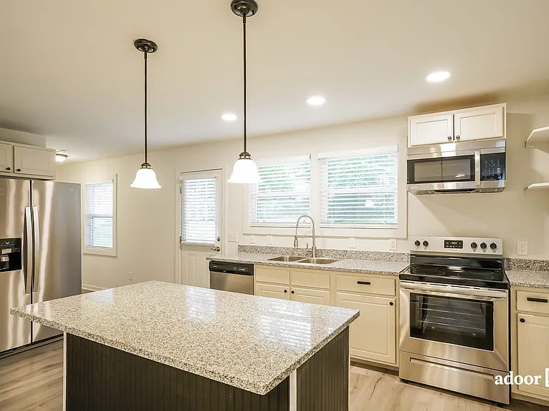 2520 Baney Ct — Photo 2