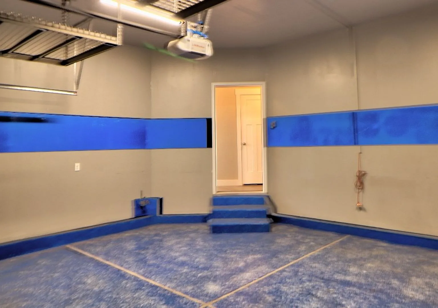 End Unit Town Home — Photo 4