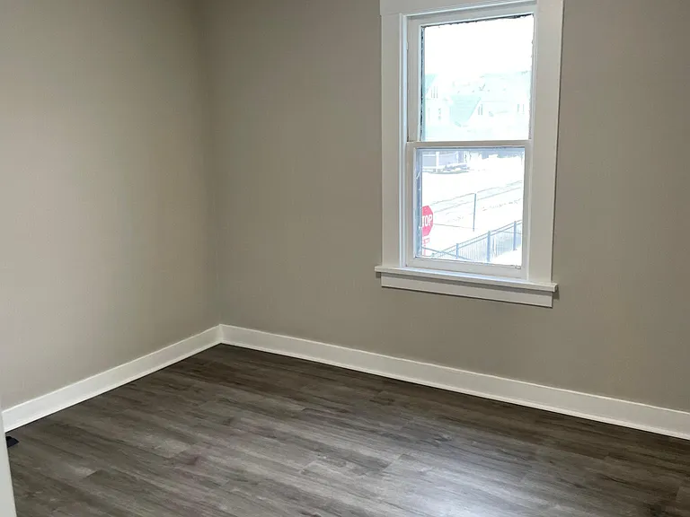 2042 Quail St #4 — Photo 7