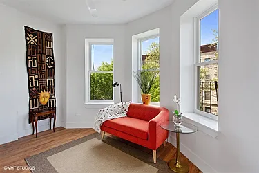 Rented by Erica Sullivan, LREB