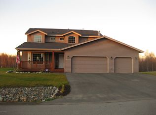 24425 Rebecca Hill Cir, Chugiak, AK 99567