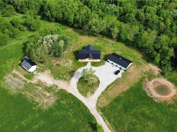 15418 Plattsburg Rd, Kearney, MO 64060