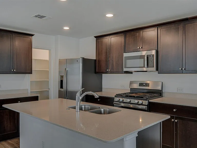 7212 Dancing Wind Ln — Photo 6