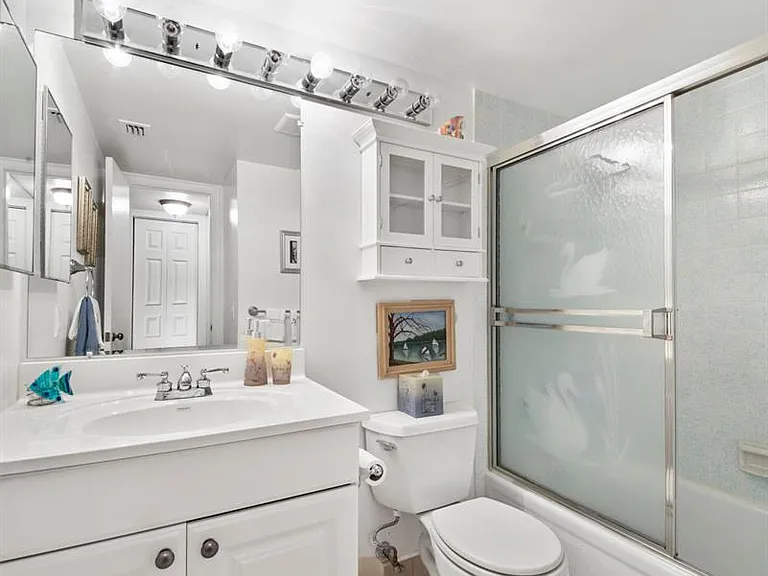 417 Pine Glen Ln #D-2 — Photo 16