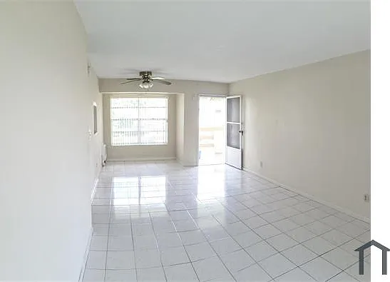 2980 NW 43rd Ter #205 — Photo 2
