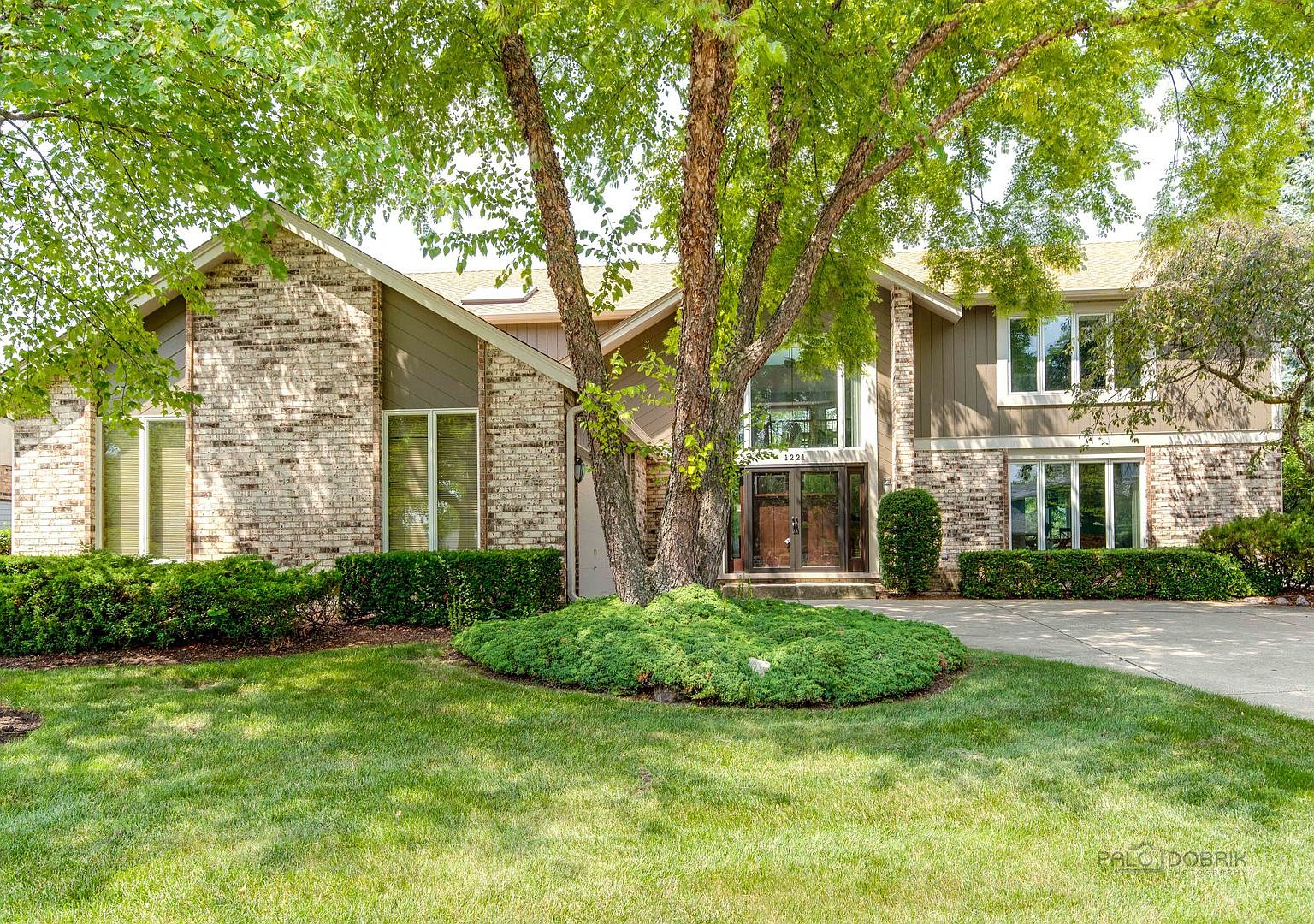 1221 Virginia Ave, Libertyville, IL 60048 Zillow