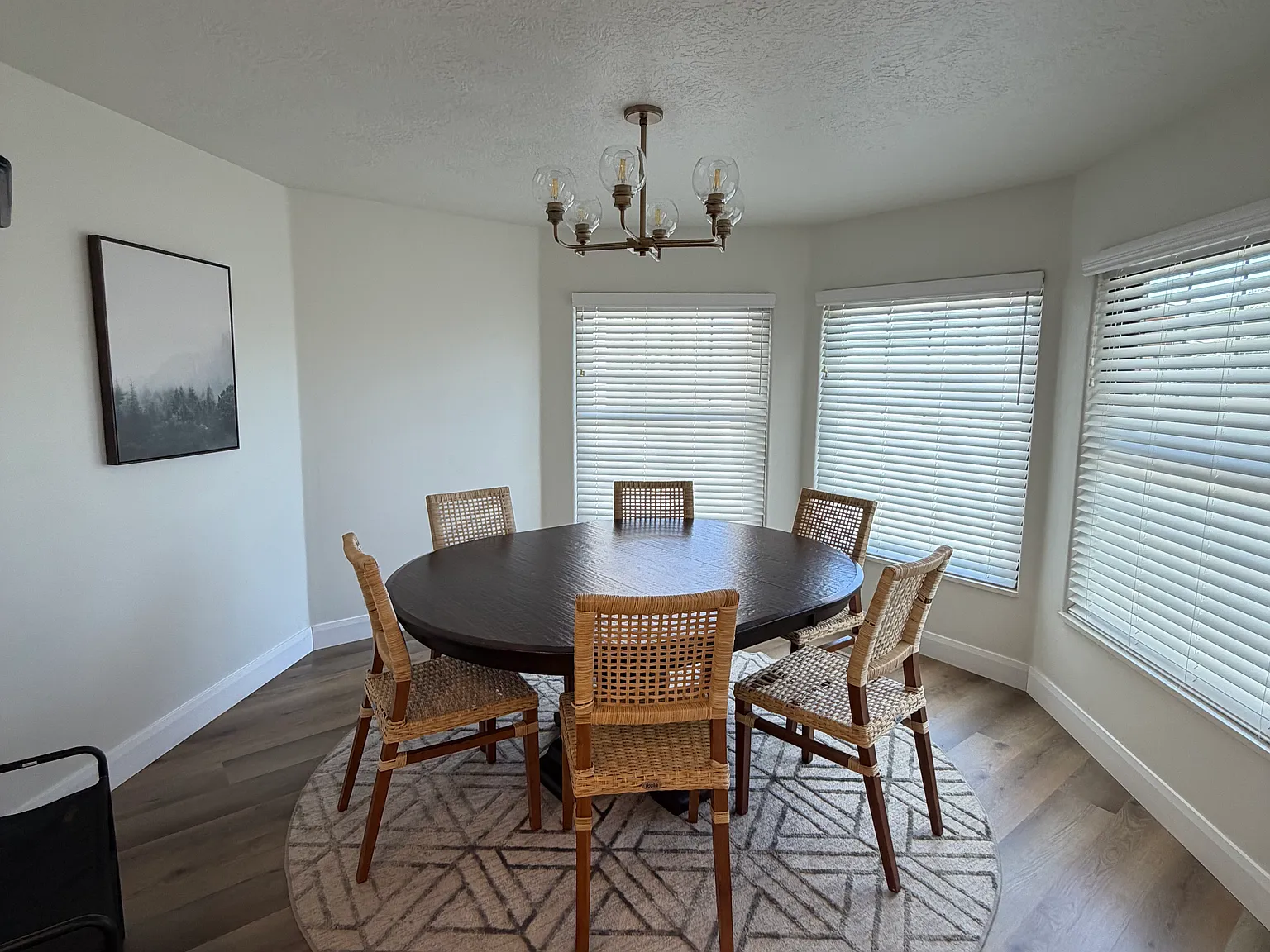 3 bed, 1600 sqft, $3,500 — Photo 3